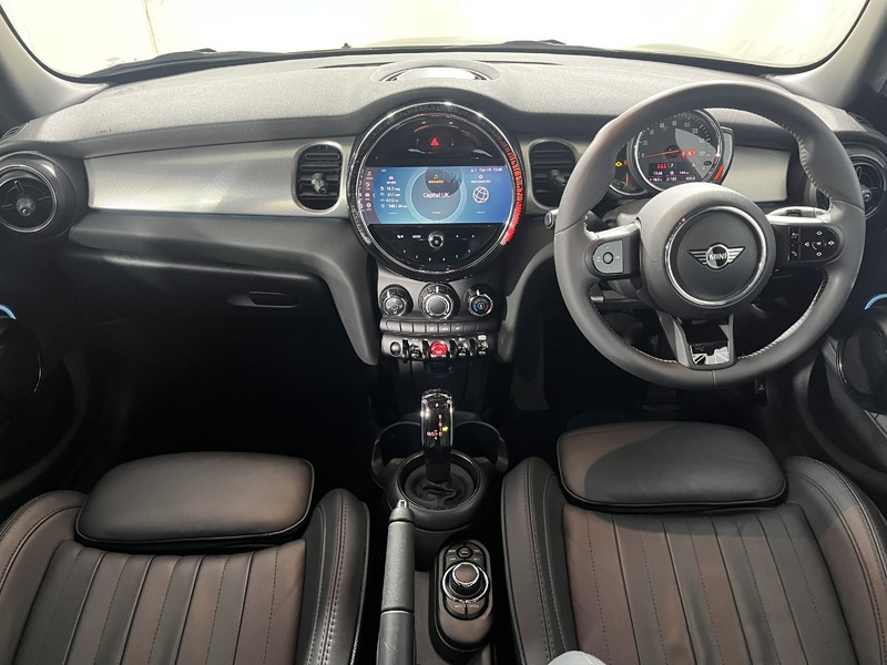 2022 (22) MINI HATCHBACK 1.5 Cooper Exclusive 5dr 5736931