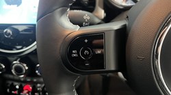 2022 (22) MINI HATCHBACK 1.5 Cooper Exclusive 5dr 5736949