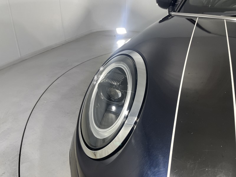 2022 (22) MINI HATCHBACK 1.5 Cooper Exclusive 5dr 5736965