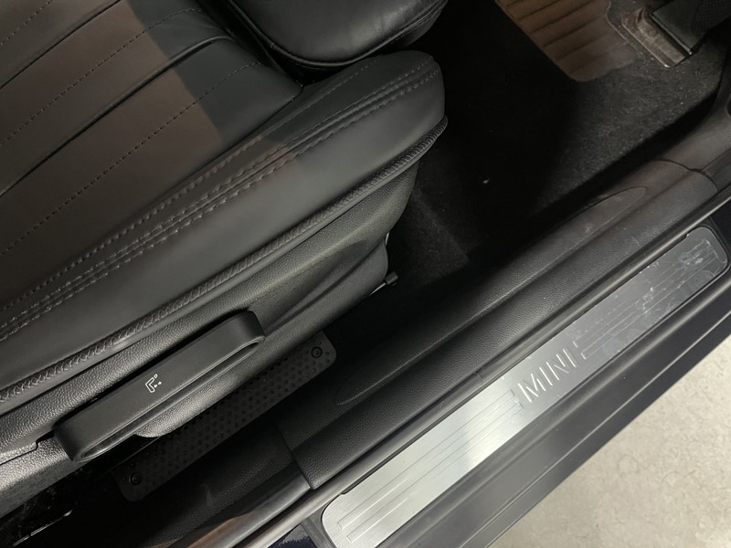 2022 (22) MINI HATCHBACK 1.5 Cooper Exclusive 5dr 5736945