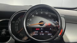 2022 (22) MINI HATCHBACK 1.5 Cooper Exclusive 5dr 5736936