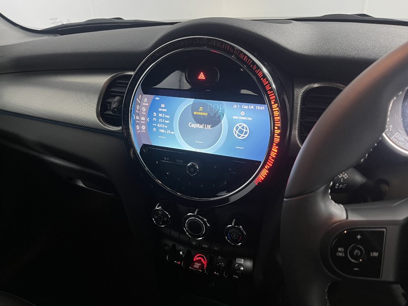 2022 (22) MINI HATCHBACK 1.5 Cooper Exclusive 5dr 5736935