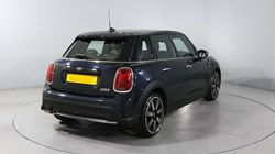 2022 (22) MINI HATCHBACK 1.5 Cooper Exclusive 5dr 5736969