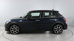 2022 (22) MINI HATCHBACK 1.5 Cooper Exclusive 5dr 5736970