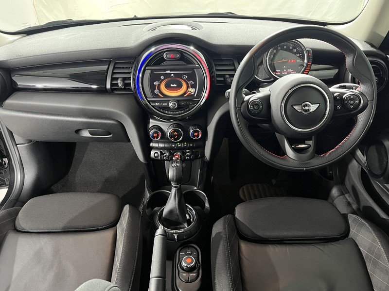 2016 (66) MINI HATCHBACK 1.5 Cooper 3dr Auto 5765103
