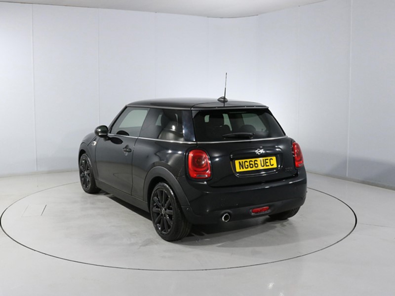 2016 (66) MINI HATCHBACK 1.5 Cooper 3dr Auto 5765101
