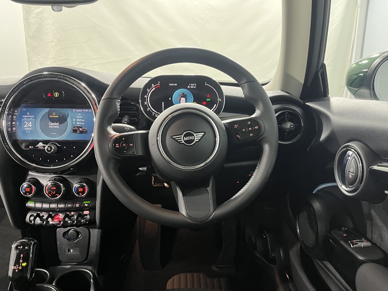 2023 (73) MINI HATCHBACK 1.5 Cooper Classic 3dr Auto 5746966