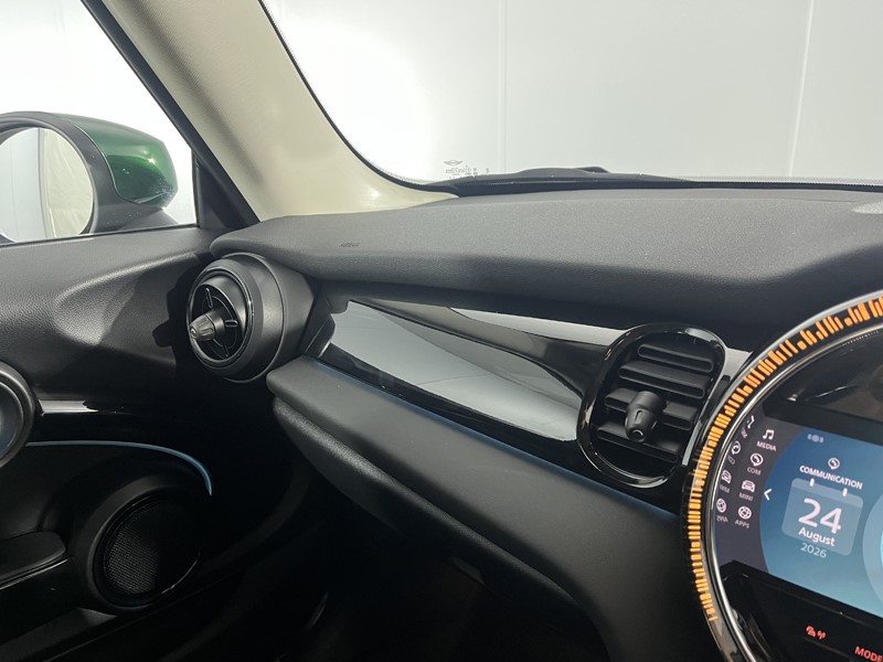 2023 (73) MINI HATCHBACK 1.5 Cooper Classic 3dr Auto 5746986