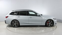 2025 (25) BMW 3 SERIES 320i M Sport 5dr Step Auto 5872565
