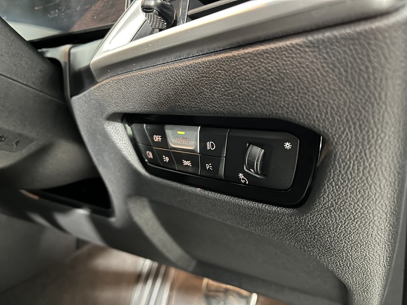 2025 (25) BMW 3 SERIES 320i M Sport 5dr Step Auto 5872583