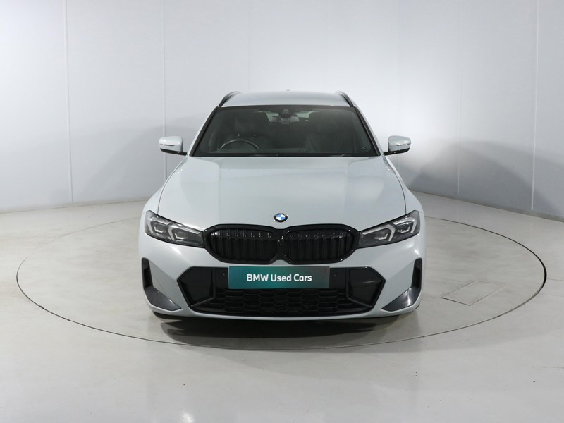2025 (25) BMW 3 SERIES 320i M Sport 5dr Step Auto 5919370