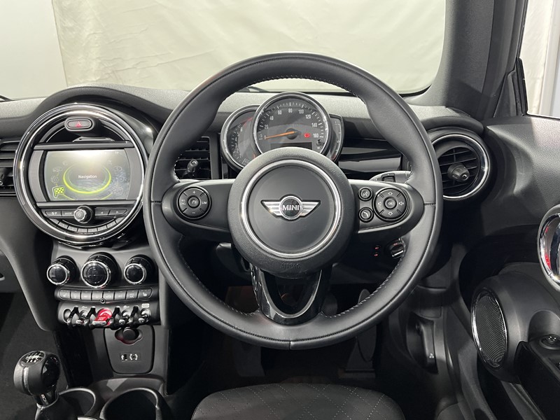 2018 (18) MINI CONVERTIBLE 1.5 Cooper 2dr 5769260