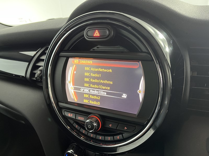 2018 (18) MINI CONVERTIBLE 1.5 Cooper 2dr 5769283
