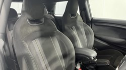2021 (21) MINI HATCHBACK 1.5 Cooper Sport II 3dr Auto 5769225