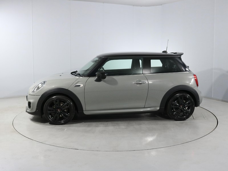 2021 (21) MINI HATCHBACK 1.5 Cooper Sport II 3dr Auto 5769255