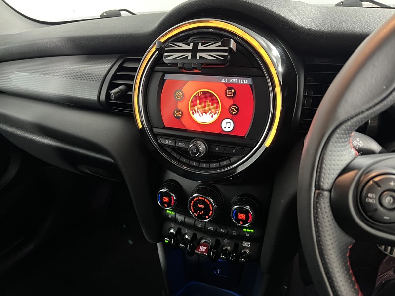 2021 (21) MINI HATCHBACK 1.5 Cooper Sport II 3dr Auto 5769222