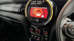 2021 (21) MINI HATCHBACK 1.5 Cooper Sport II 3dr Auto 5769222
