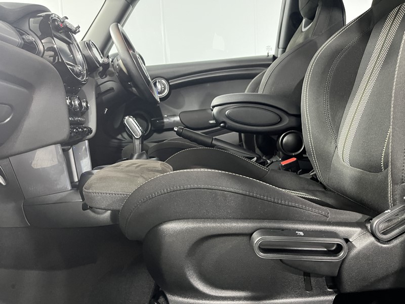 2021 (21) MINI HATCHBACK 1.5 Cooper Sport II 3dr Auto 5769247
