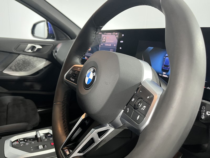 2025 (25) BMW 1 SERIES 120 M Sport 5dr Step Auto 5781160