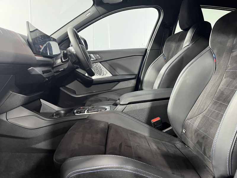 2025 (25) BMW 1 SERIES 120 M Sport 5dr Step Auto 5781173