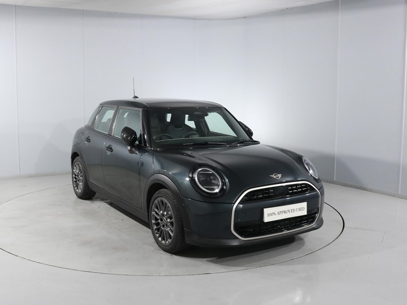 2025 (75) MINI COOPER 1.5 C Exclusive 5dr Auto