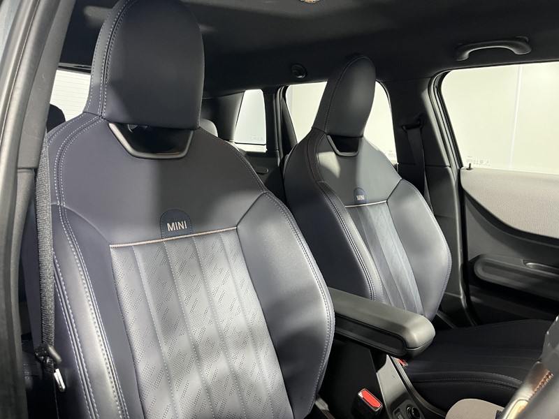 2025 (75) MINI COOPER 1.5 C Exclusive 5dr Auto 5793136
