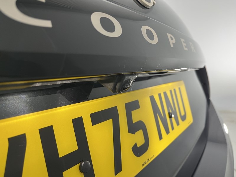 2025 (75) MINI COOPER 1.5 C Exclusive 5dr Auto 5793166
