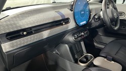 2025 (75) MINI COOPER 1.5 C Exclusive 5dr Auto 5793132