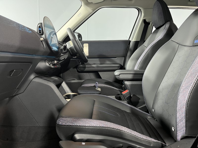 2025 (75) MINI COUNTRYMAN 1.5 C Classic 5dr Auto 5769440