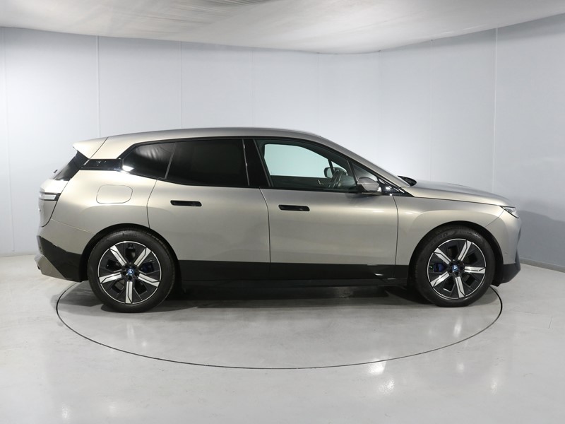 2023 (73) BMW iX 240kW xDrive40 M Sport 76.6kWh 5dr Auto 5768872