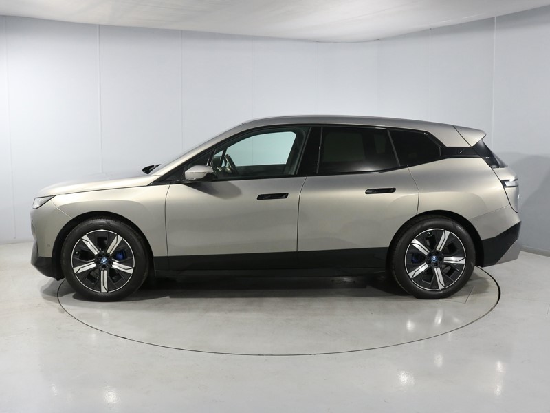 2023 (73) BMW iX 240kW xDrive40 M Sport 76.6kWh 5dr Auto 5768917