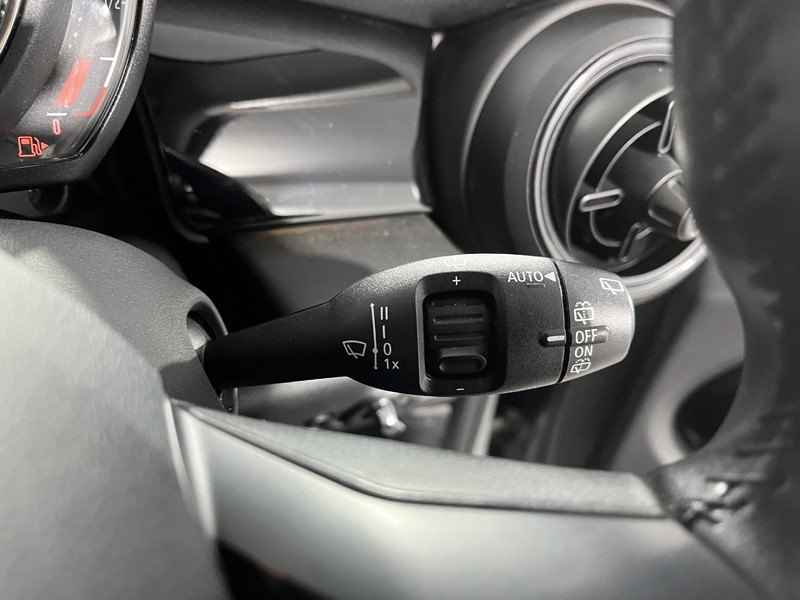2022 (72) MINI HATCHBACK 1.5 Cooper Classic 3dr Auto 5786146