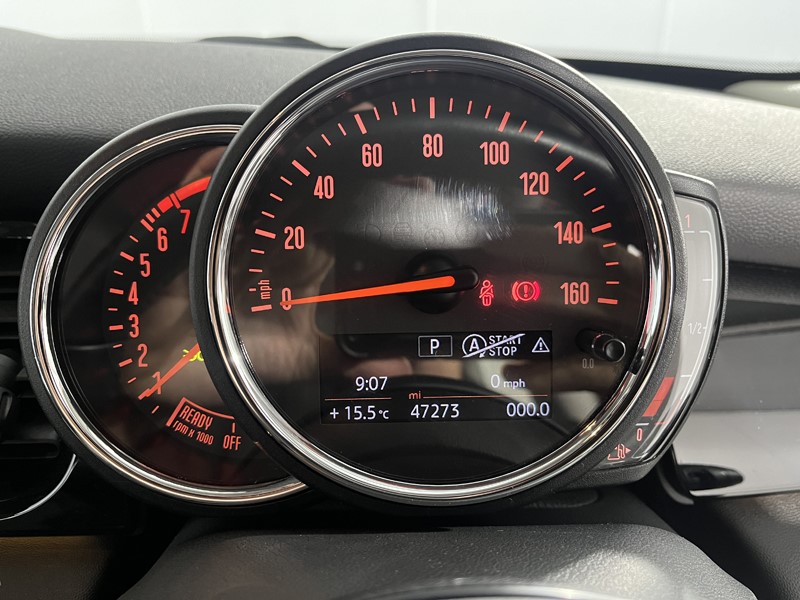 2022 (72) MINI HATCHBACK 1.5 Cooper Classic 3dr Auto 5786131