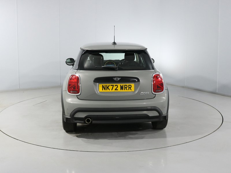 2022 (72) MINI HATCHBACK 1.5 Cooper Classic 3dr Auto 5786137
