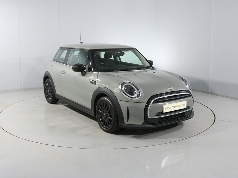 2022 (72) MINI HATCHBACK 1.5 Cooper Classic 3dr Auto 5786123