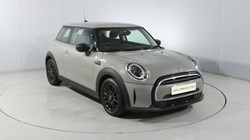 2022 (72) MINI HATCHBACK 1.5 Cooper Classic 3dr Auto 5786123