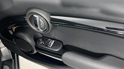 2022 (72) MINI HATCHBACK 1.5 Cooper Classic 3dr Auto 5786141