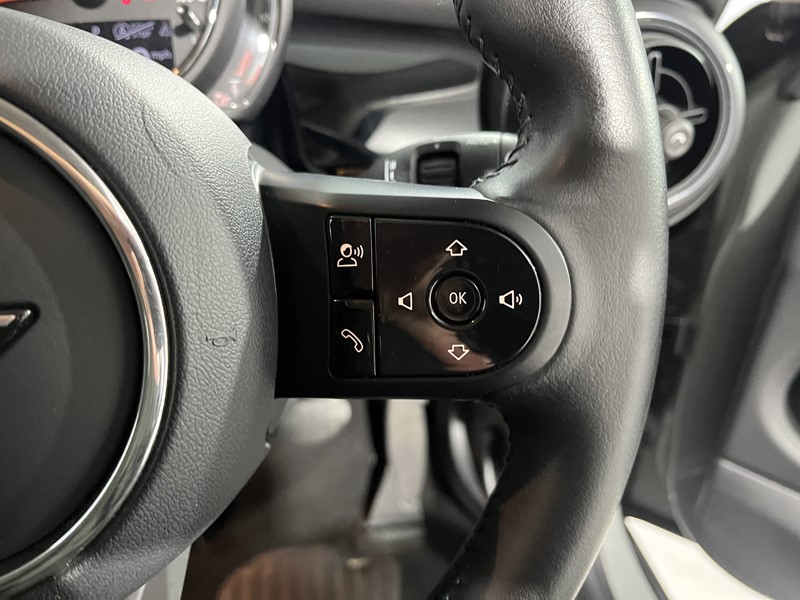 2022 (72) MINI HATCHBACK 1.5 Cooper Classic 3dr Auto 5786145