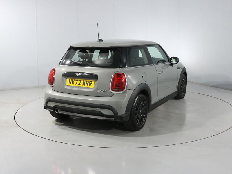 2022 (72) MINI HATCHBACK 1.5 Cooper Classic 3dr Auto 5786161