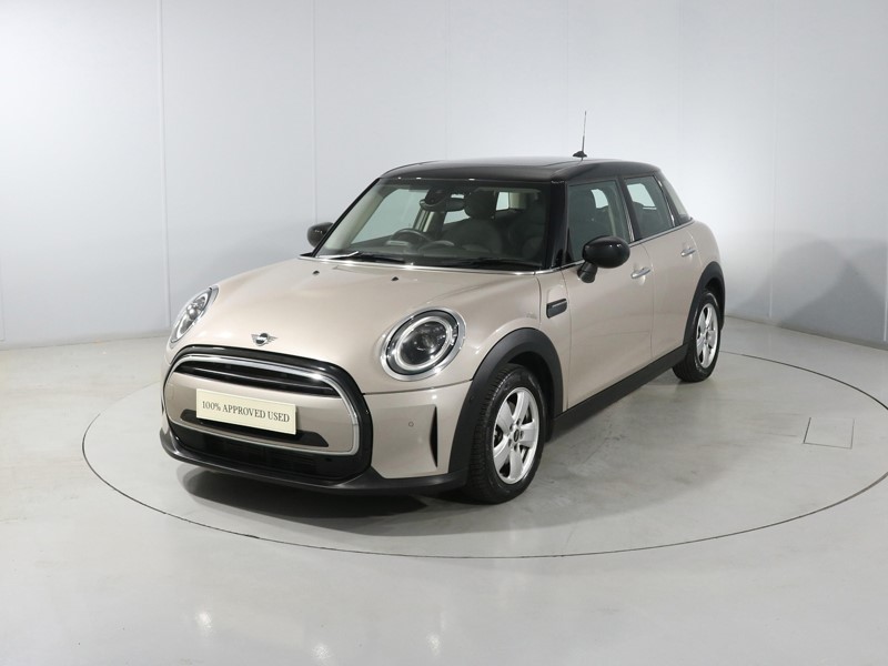 2023 (73) MINI HATCHBACK 1.5 Cooper Classic Premium Plus 5dr Auto 5793123