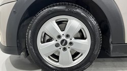 2023 (73) MINI HATCHBACK 1.5 Cooper Classic Premium Plus 5dr Auto 5793095