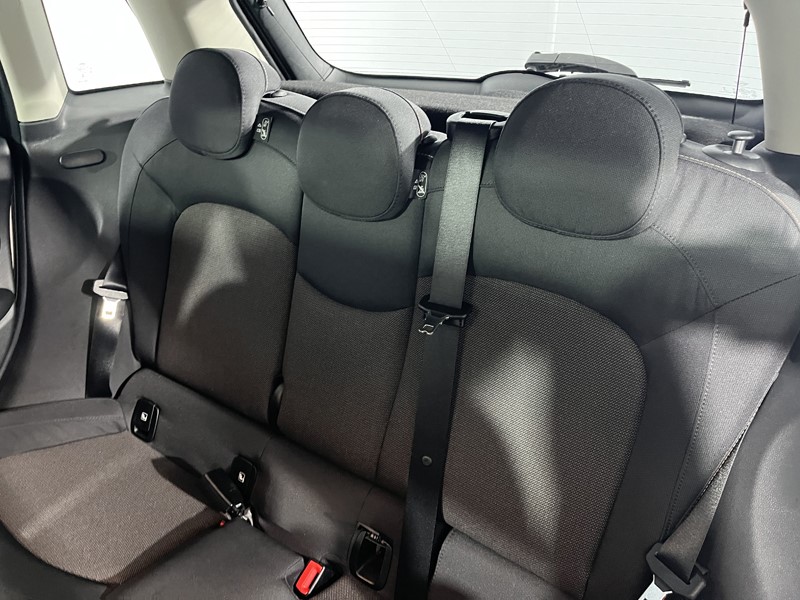 2023 (73) MINI HATCHBACK 1.5 Cooper Classic Premium Plus 5dr Auto 5793093