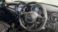2023 (73) MINI HATCHBACK 1.5 Cooper Classic Premium Plus 5dr Auto 5793087