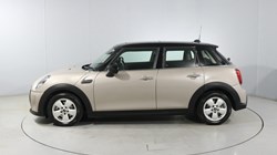 2023 (73) MINI HATCHBACK 1.5 Cooper Classic Premium Plus 5dr Auto 5793125