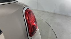2023 (73) MINI HATCHBACK 1.5 Cooper Classic Premium Plus 5dr Auto 5793121