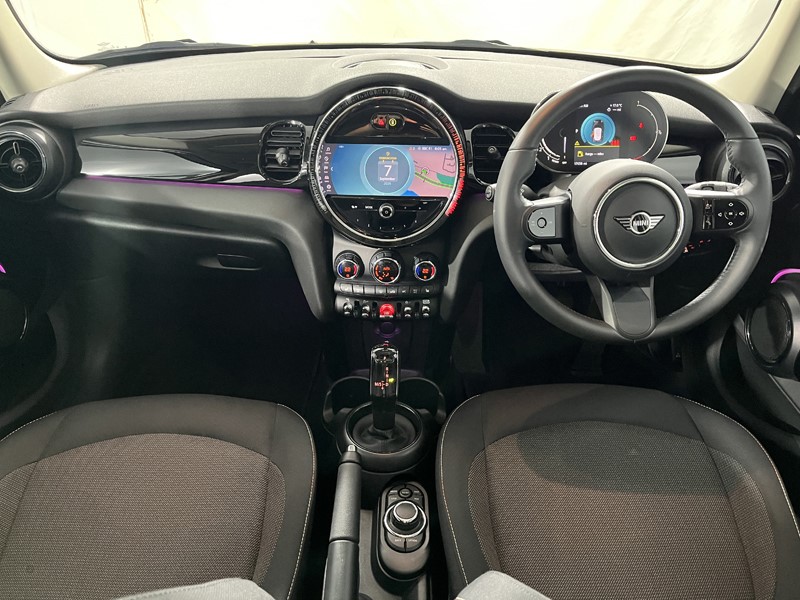 2023 (73) MINI HATCHBACK 1.5 Cooper Classic Premium Plus 5dr Auto 5793085