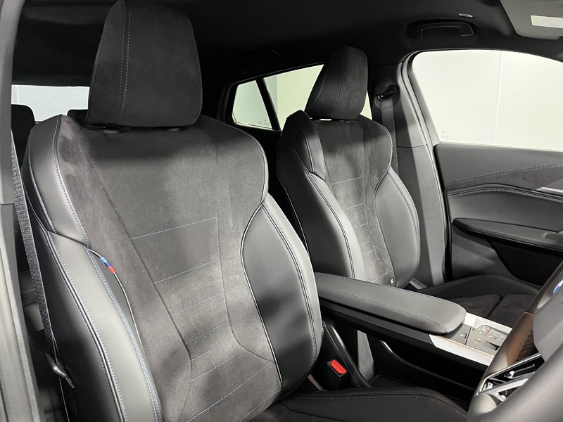 2025 (75) BMW iX2 150kW eDrive20 M Sport 65kWh 5dr Auto 5782893