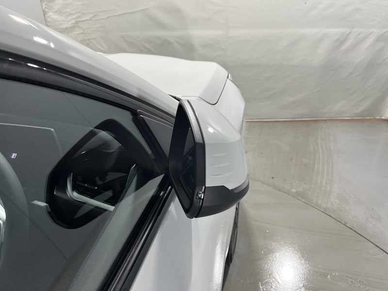 2025 (75) BMW iX2 150kW eDrive20 M Sport 65kWh 5dr Auto 5782923