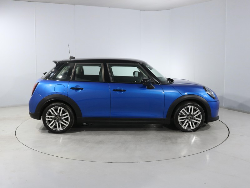 2025 (75) MINI COOPER 2.0 S Classic 5dr Auto 5819710