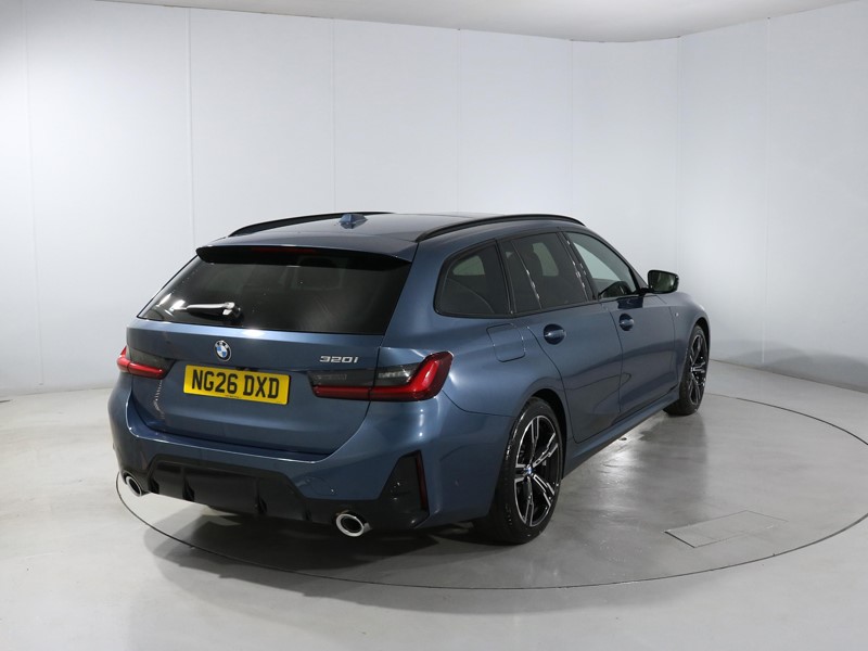 2026 (26) BMW 3 SERIES 320i M Sport 5dr Step Auto 5782838